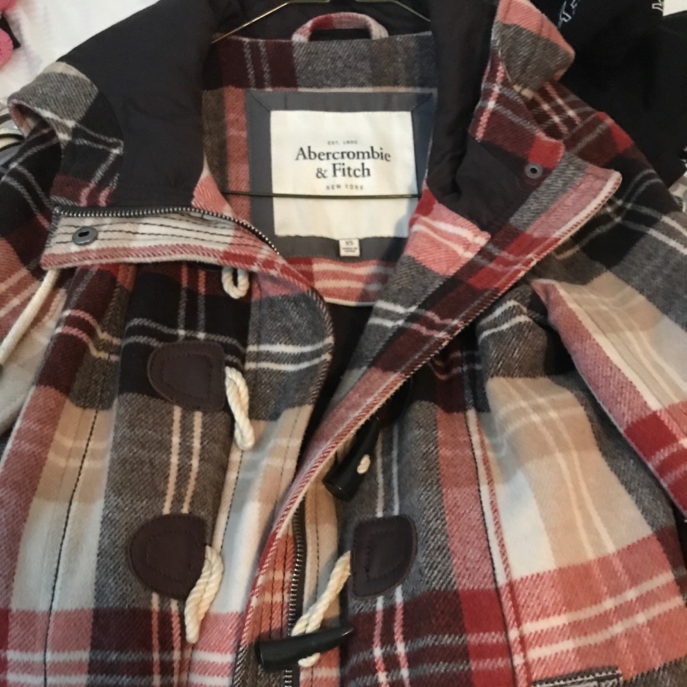 Abercrombie & Fitch heavy coat! Size XS.